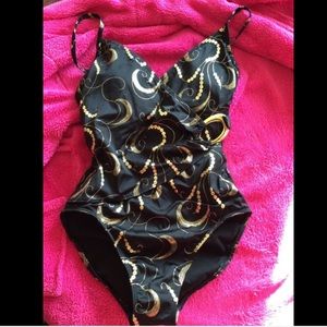 SHAPE FX Tummy Control One Piece SWIMSUIT, Black/Gold Metallic Print 8